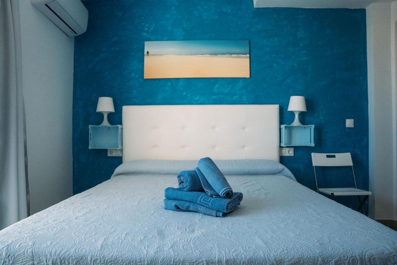 Hostal Brisas De Conil コニル・デ・ラ・フロンテラ エクステリア 写真