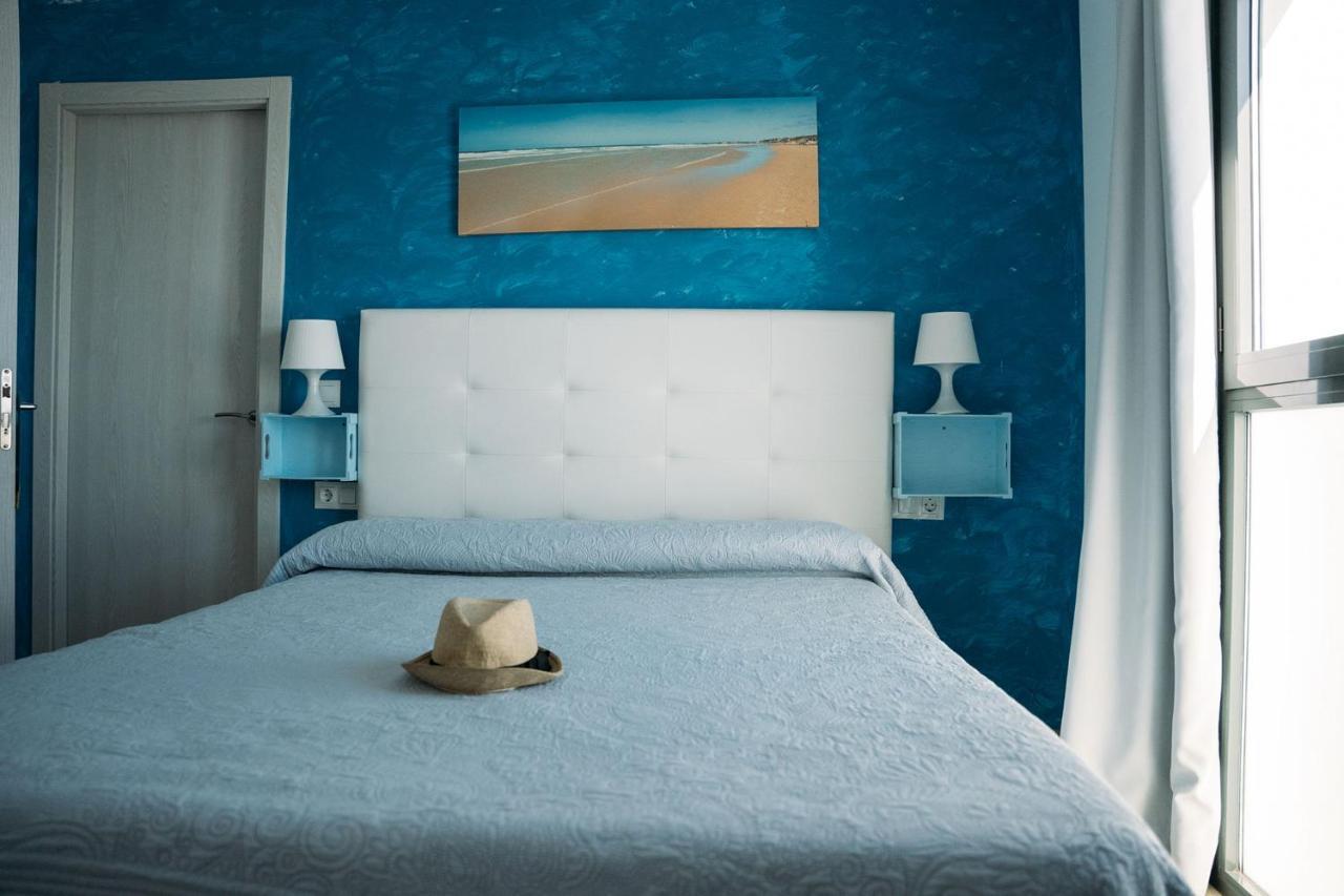 Hostal Brisas De Conil コニル・デ・ラ・フロンテラ エクステリア 写真