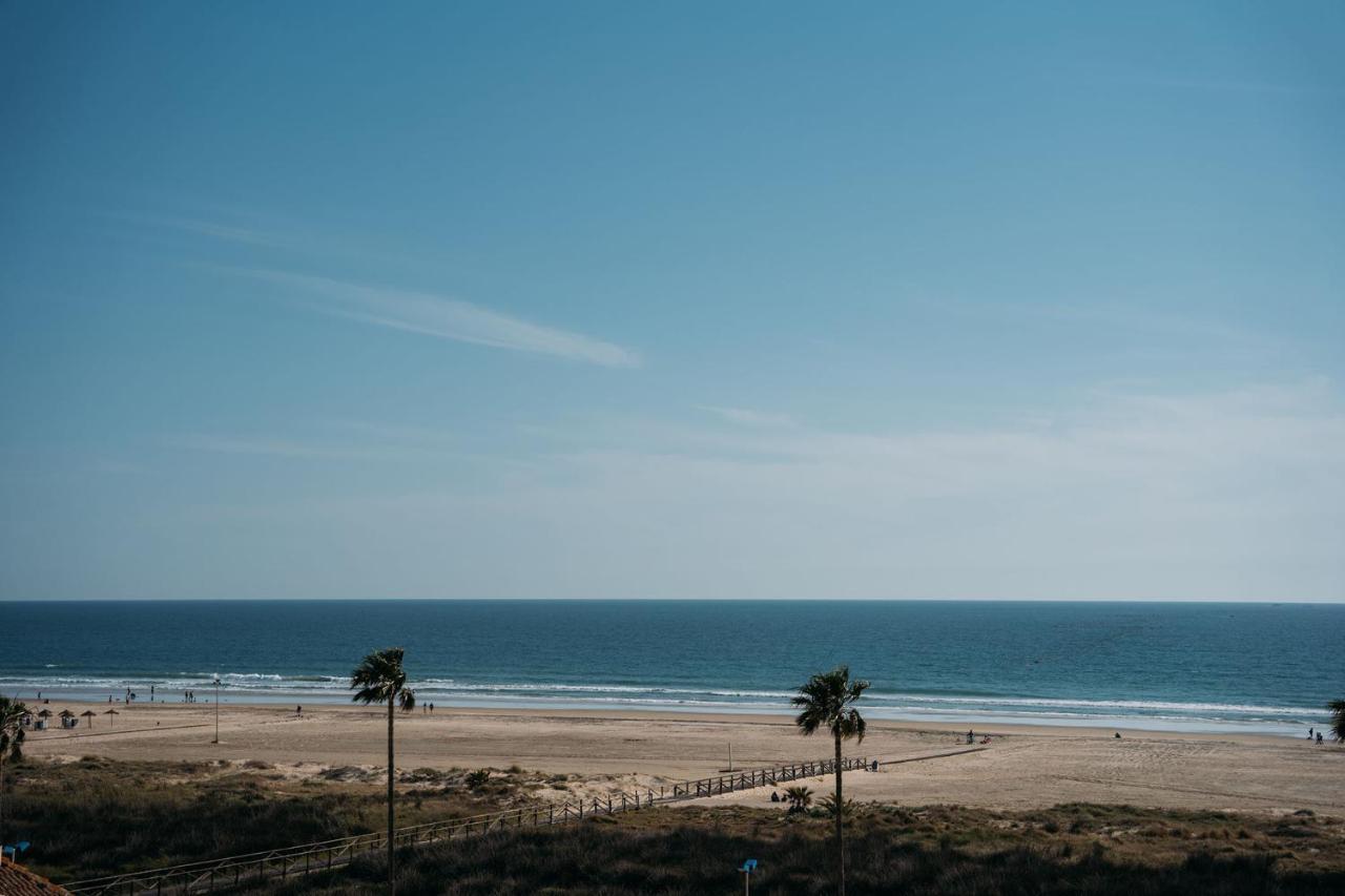 Hostal Brisas De Conil コニル・デ・ラ・フロンテラ エクステリア 写真