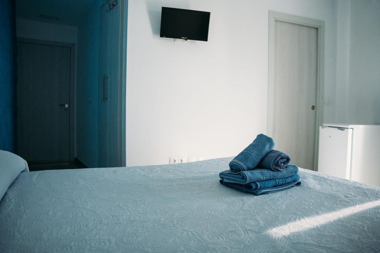 Hostal Brisas De Conil コニル・デ・ラ・フロンテラ エクステリア 写真
