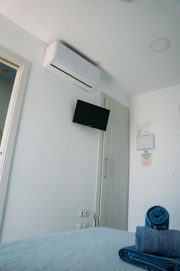Hostal Brisas De Conil コニル・デ・ラ・フロンテラ エクステリア 写真