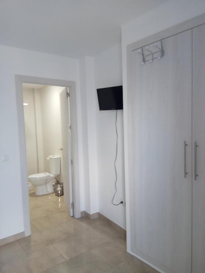 Hostal Brisas De Conil コニル・デ・ラ・フロンテラ エクステリア 写真